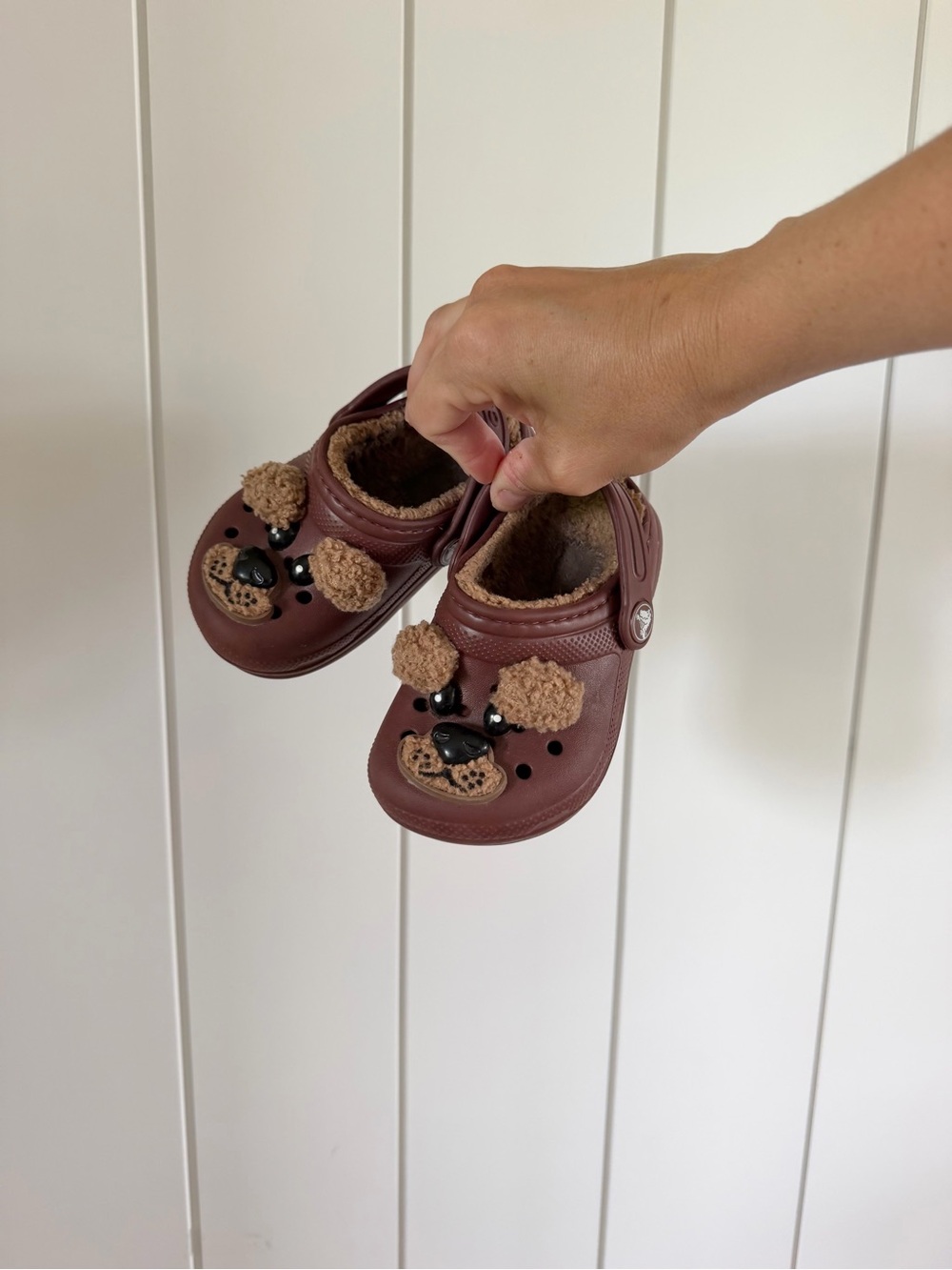 CROCS Kids Brown Bear Plush-Lined Clogs
